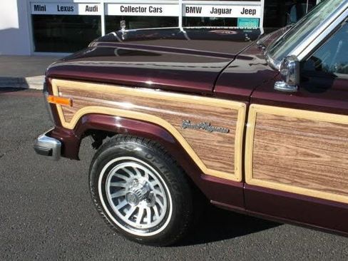 Used 1989 Jeep Grand Wagoneer image 19