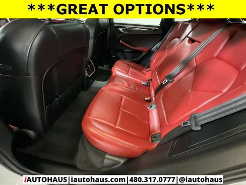 Used 2021 Porsche Macan image 12