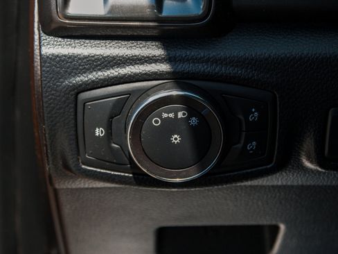 Used 2019 Ford Ranger Lariat w/ Equipment Group 501A Mid AWD/4WD image 12
