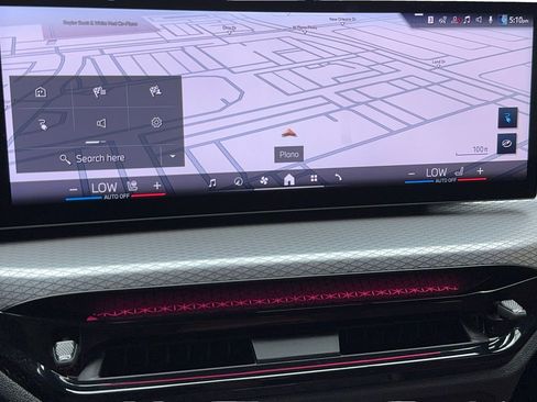 Used 2025 BMW i4 eDrive40 image 25