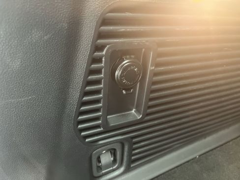 Used 2024 Subaru Ascent Limited image 28