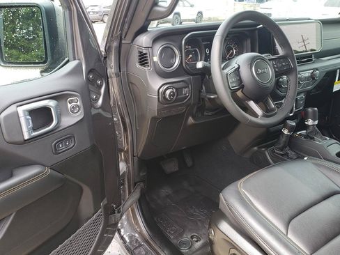 New 2026 Jeep Gladiator Sport AWD/4WD image 11