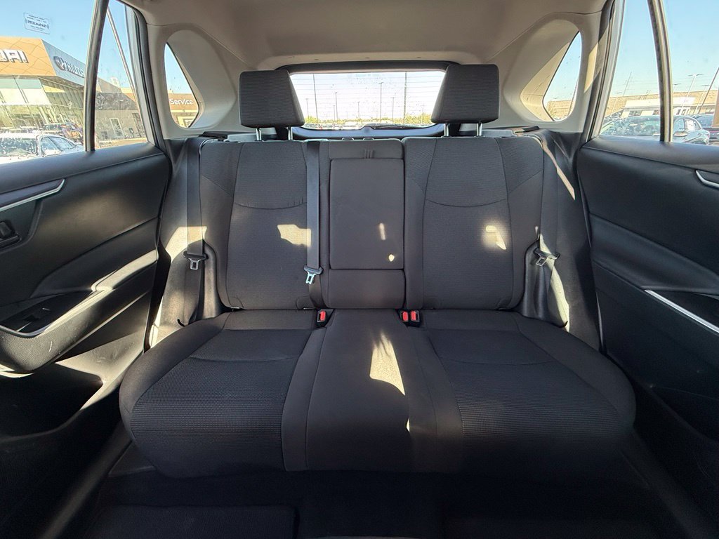 Used 2024 Toyota RAV4 LE FWD image 30