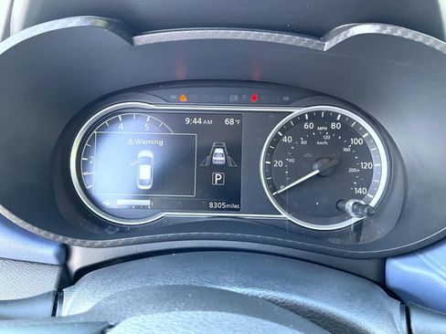 Certified 2024 Nissan Versa SV w/ Trunk Package image 15