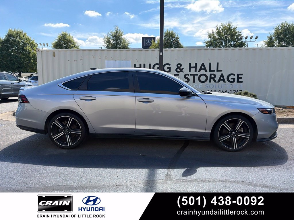 Used 2023 Honda Accord Sport image 1