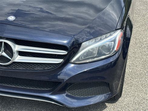 Used 2017 Mercedes-Benz C 300 Sedan image 9