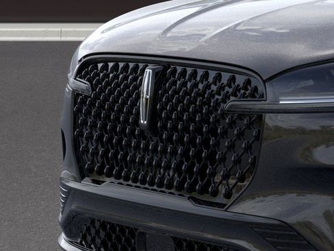 New 2026 Lincoln Aviator AWD image 17