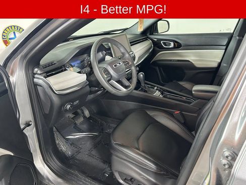 Used 2024 Jeep Compass Limited AWD/4WD image 8