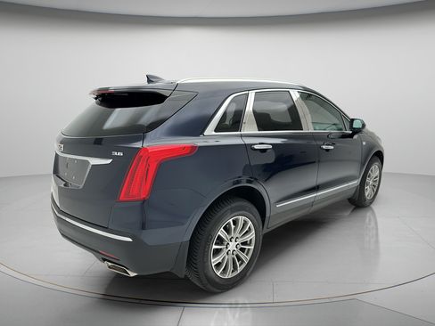 Used 2017 Cadillac XT5 Luxury w/ Driver Awareness Package FWD image 5
