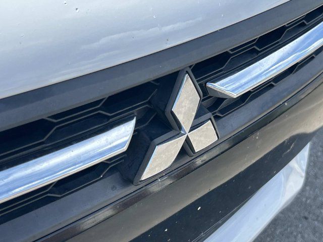 Used 2018 Mitsubishi Outlander Sport SE FWD image 5