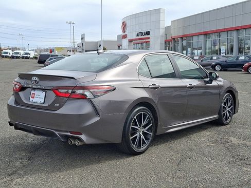 Certified 2023 Toyota Camry SE image 7