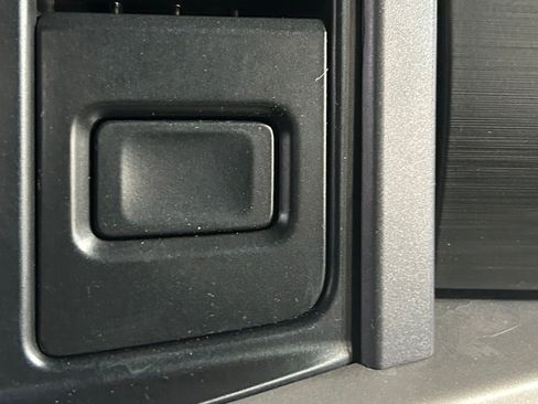 Used 2022 Ford F150 XLT RWD image 75