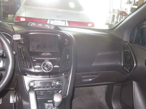 Used 2013 Ford Focus ST FWD image 36