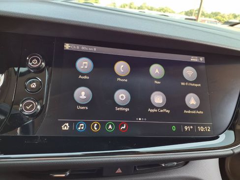 Used 2021 Buick Envision Avenir w/ Technology Package II FWD image 4