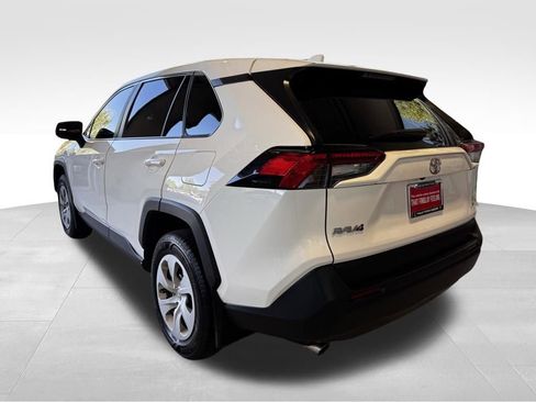 Certified 2023 Toyota RAV4 LE AWD/4WD image 5