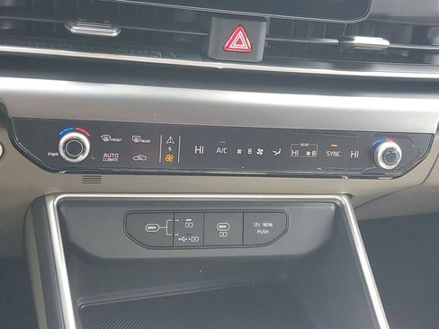 New 2026 Kia Carnival LXS image 17