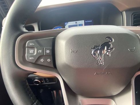 Used 2024 Ford Bronco Outer Banks AWD/4WD image 31