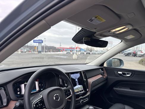 Certified 2023 Volvo XC60 B5 Plus w/ Climate Package image 14