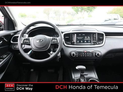 Used 2020 Kia Sorento LX FWD image 8