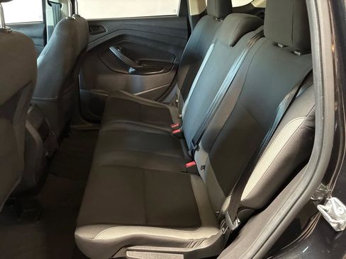 Used 2015 Ford Escape S image 19