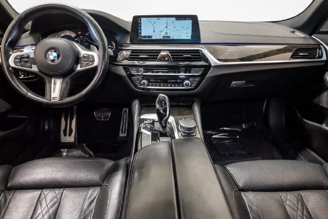 Used 2017 BMW 530i w/ M Sport Package RWD image 32