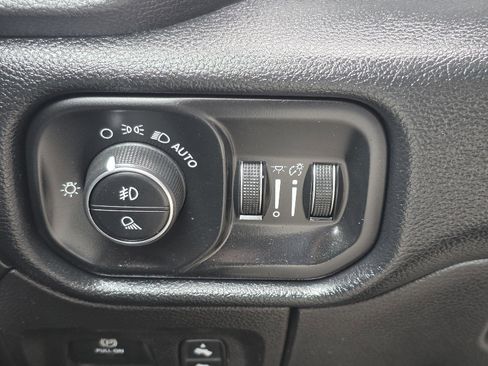 Used 2021 RAM 1500 Laramie w/ Laramie Southwest Edition AWD/4WD image 11