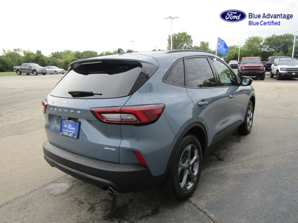 Certified 2025 Ford Escape ST-Line w/ Tech Pack #1 AWD/4WD image 15