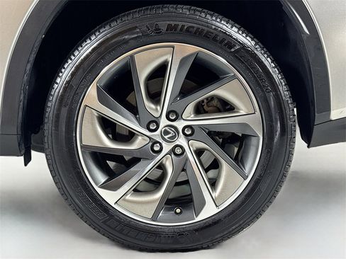 Used 2019 Lexus RX 450hL AWD image 11