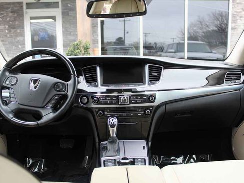 Used 2016 Hyundai Equus Signature image 28
