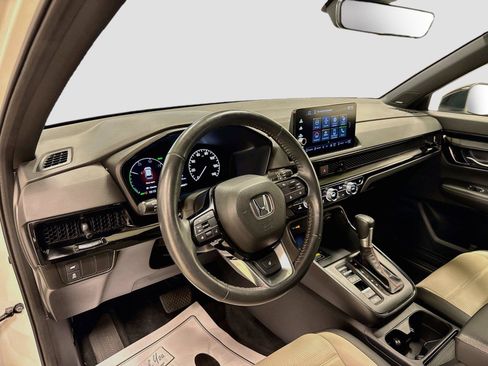 Used 2024 Honda CR-V Sport Touring image 9