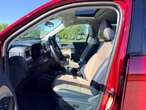 Used 2025 Ford Maverick Lariat w/ 4K Tow Package AWD/4WD image 7