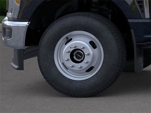 New 2026 Ford F350 XL w/ 360-Degree Camera Package image 19