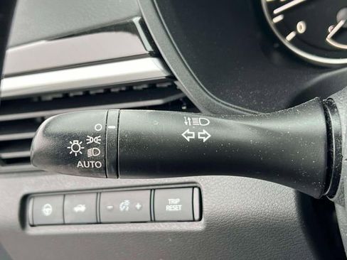 Used 2023 Nissan Altima 2.0 SR image 25