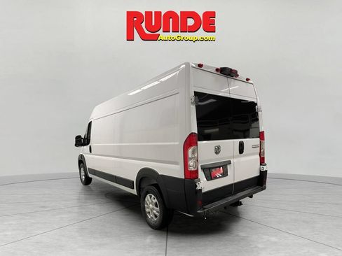 Used 2025 RAM ProMaster 2500 w/ Quick Order Package 22G SLT FWD image 3