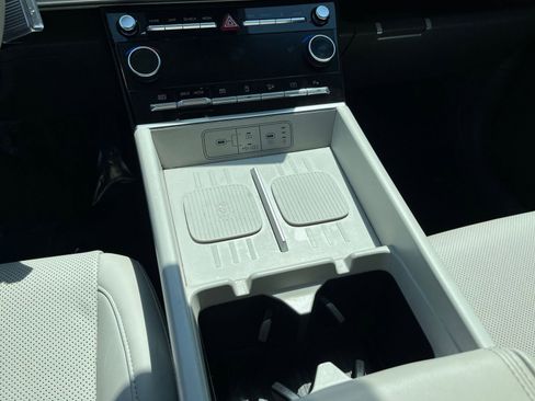 Used 2025 Hyundai Santa Fe SEL AWD/4WD image 43