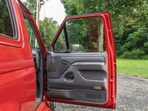Used 1995 Ford Bronco XLT AWD/4WD image 48