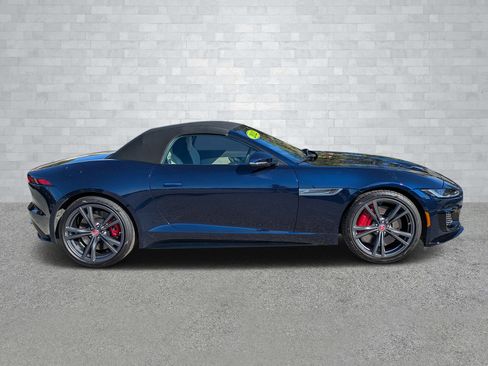 Used 2022 Jaguar F-TYPE R image 4