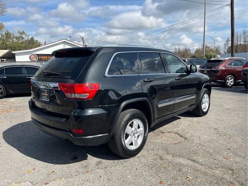 Used 2012 Jeep Grand Cherokee Laredo w/ Laredo E Group AWD/4WD image 5