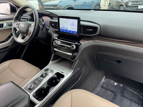 Used 2023 Ford Explorer Limited w/ Equipment Group 301A image 22