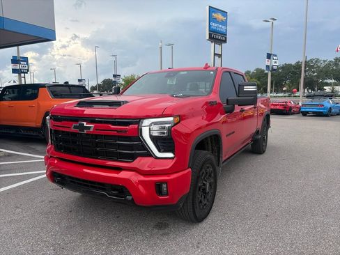 Used 2024 Chevrolet Silverado 2500 LTZ w/ LTZ Plus Package AWD/4WD image 2