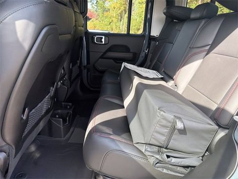 New 2026 Jeep Gladiator Rubicon w/ Steel Bumper Group image 21