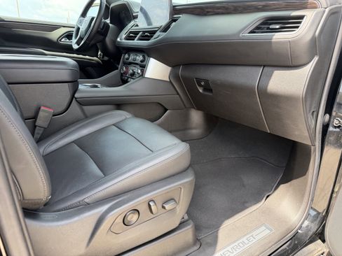 Used 2021 Chevrolet Tahoe Z71 w/ Luxury Package image 11