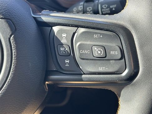 Used 2024 Jeep Wrangler Sport S image 38