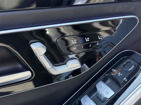 Used 2023 Mercedes-Benz S 500 4MATIC image 24