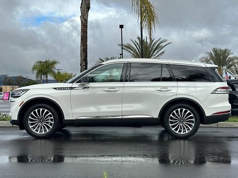 Used 2024 Lincoln Aviator Reserve AWD/4WD image 7