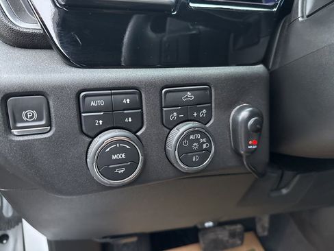 Used 2023 Chevrolet Silverado 1500 RST w/ Convenience Package II image 25