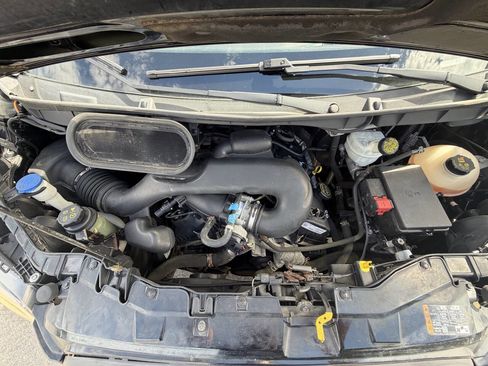 Used 2017 Ford Transit 250 148 Medium Roof RWD image 31