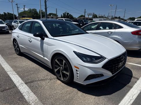 Used 2023 Hyundai Sonata SEL Plus FWD image 1