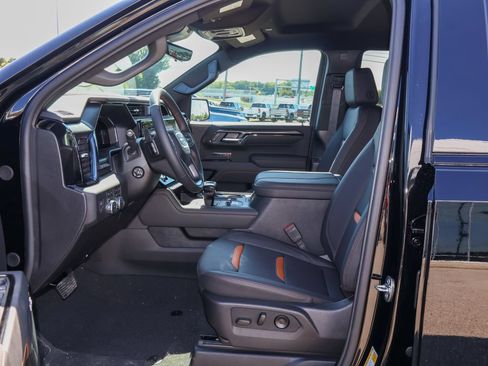New 2026 GMC Sierra 1500 AT4 w/ AT4 Premium Package AWD/4WD image 6