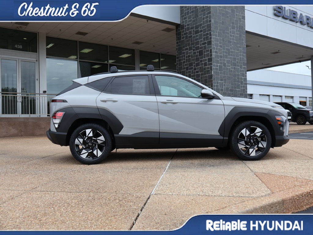 Certified 2024 Hyundai Kona SEL w/ Convenience Package FWD image 7
